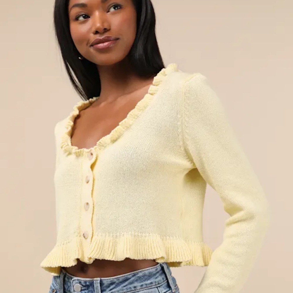 Lulus Cropped Cardigan - Picture 2 of 3